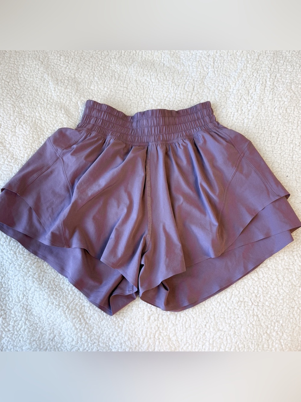 Lululemon Shake It Out High-Rise Running Short Mauve Grey EUC XXXS
